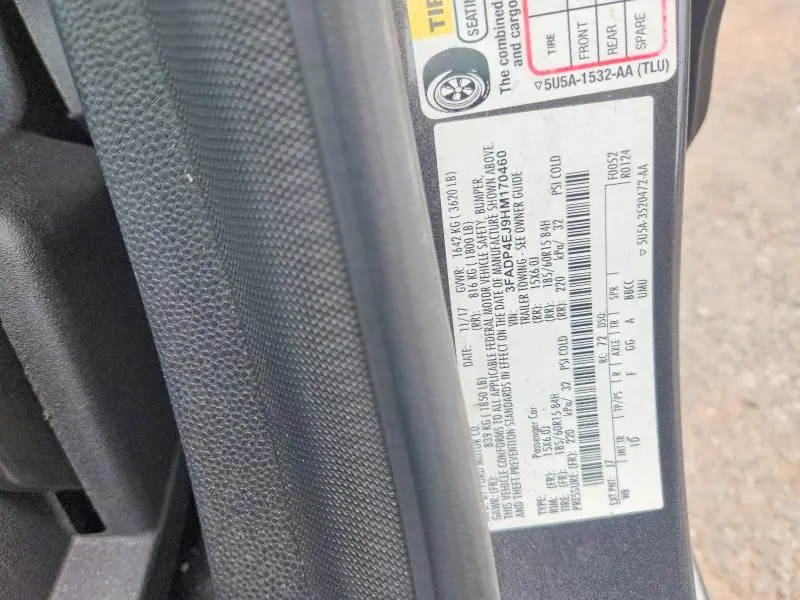 2017 FORD FIESTA SE  