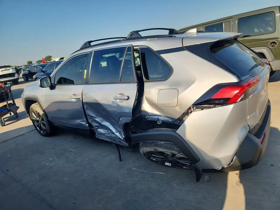 2024 TOYOTA RAV4 XLE PREMIUM  