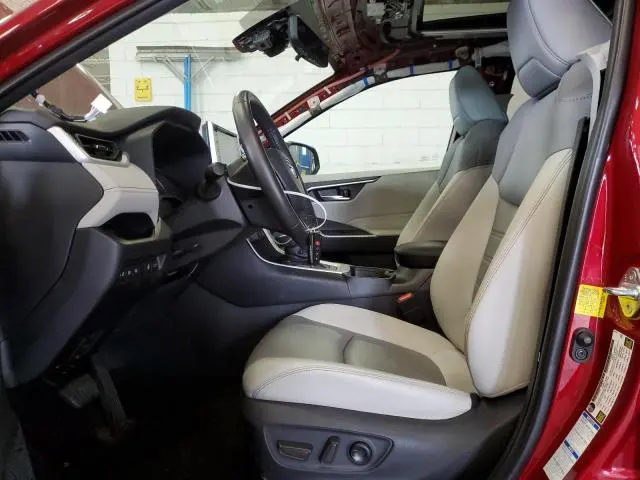 2021 TOYOTA RAV4 XLE PREMIUM  