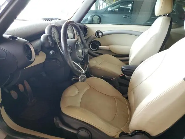 2011 MINI COOPER   