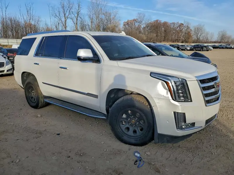 2017 CADILLAC ESCALADE LUXURY  