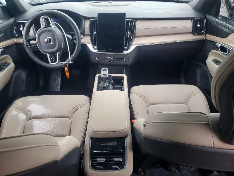 2026 VOLVO XC90 PLUS  