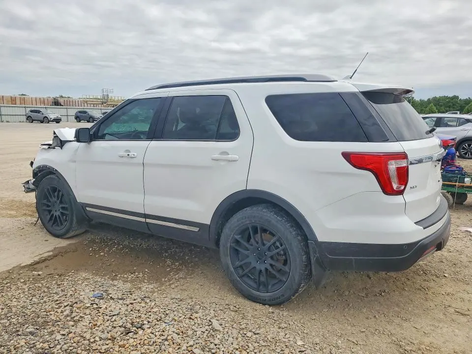 2019 FORD EXPLORER XLT  