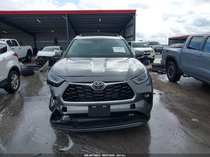2026 TOYOTA HIGHLANDER HYBRID PLATINUM