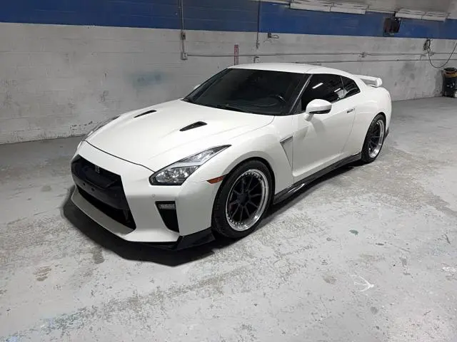 2020 NISSAN GT-R PURE  