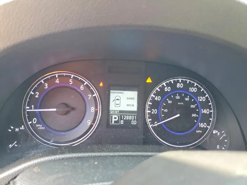 2015 INFINITI Q40 BASE  