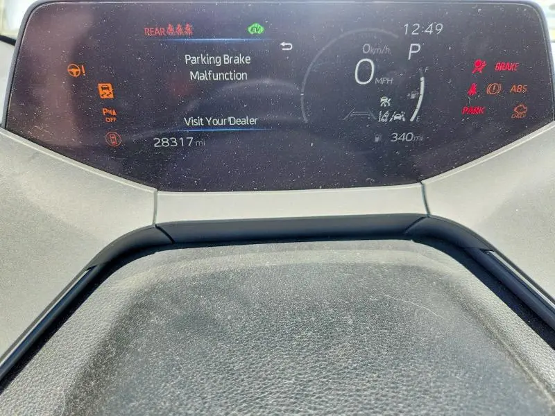 2023 TOYOTA PRIUS XLE  