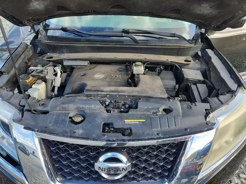 2015 NISSAN PATHFINDER SL  