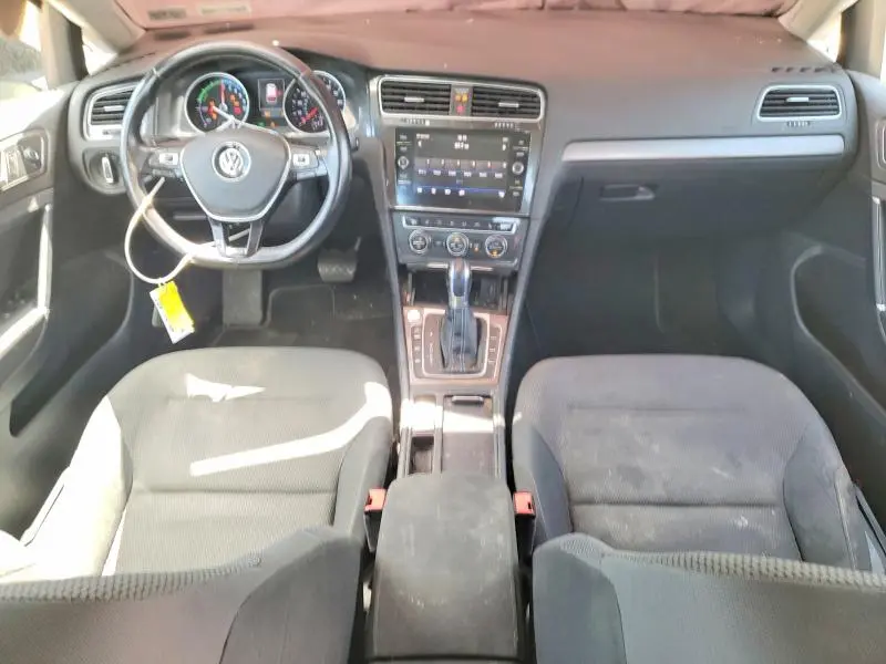 2019 VOLKSWAGEN E-GOLF SE  