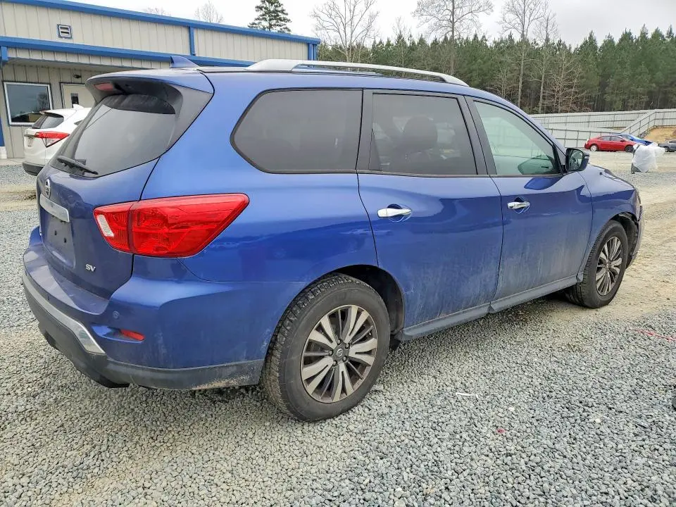 2019 NISSAN PATHFINDER SV  