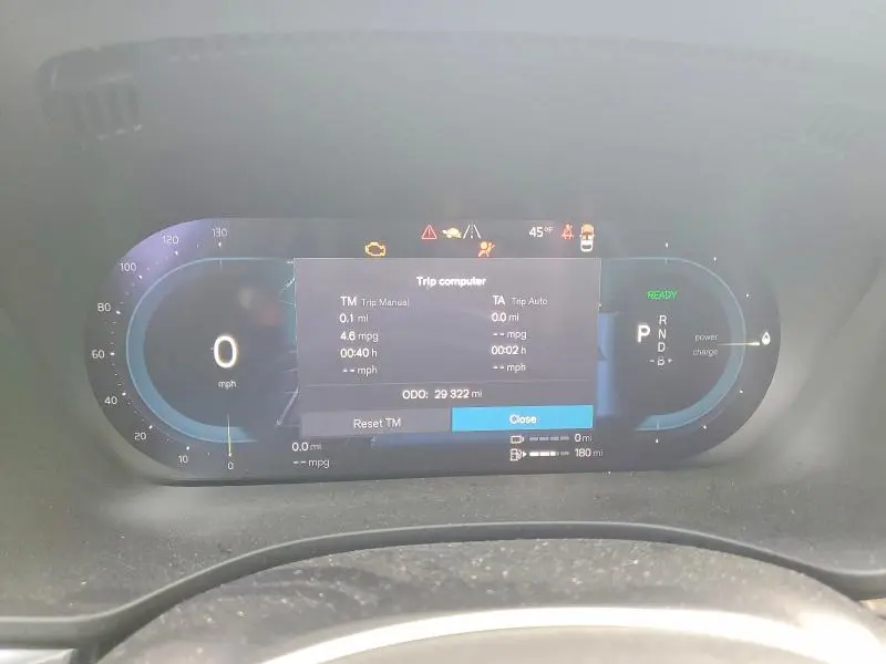 2024 VOLVO XC60 PLUS  