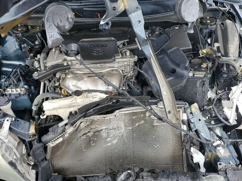 2014 TOYOTA CAMRY SE  