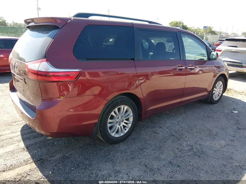 2017 TOYOTA SIENNA XLE PREMIUM 8 PASSENGER
