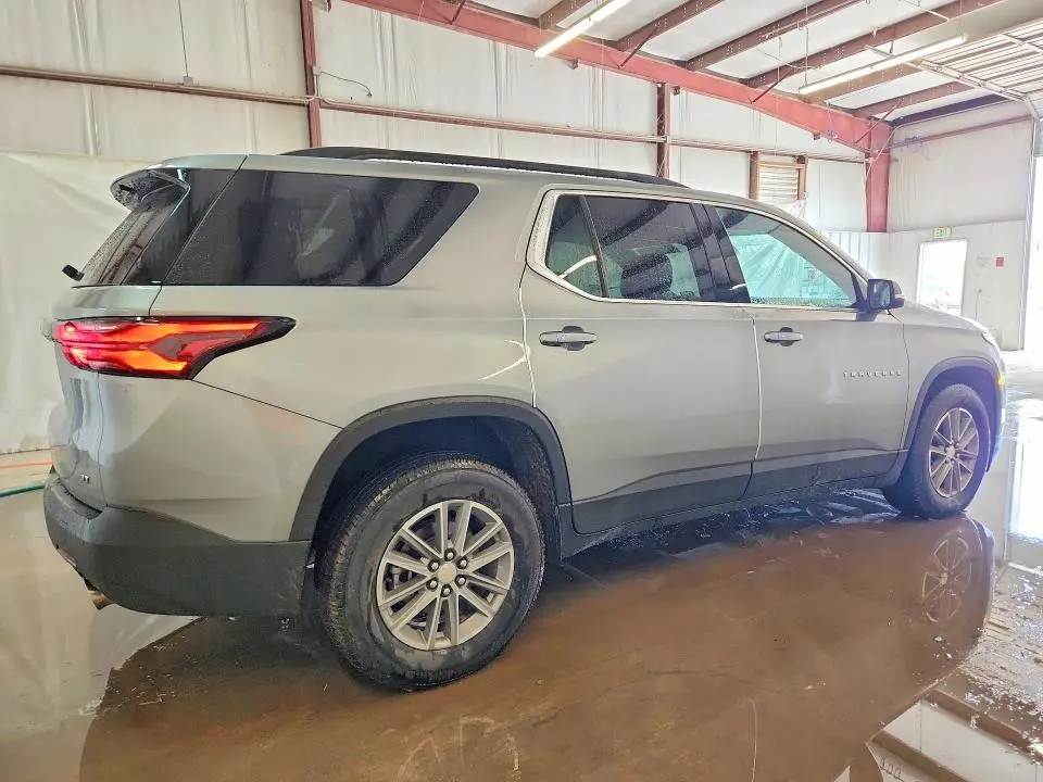 2023 CHEVROLET TRAVERSE LT  