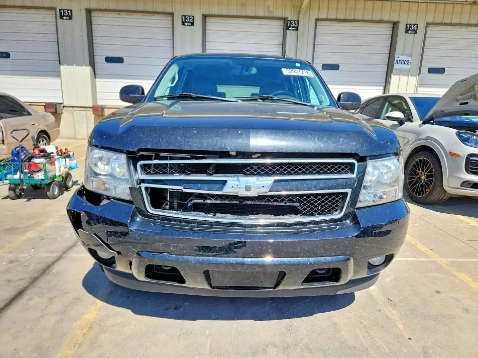 2011 CHEVROLET SUBURBAN K1500 LT  