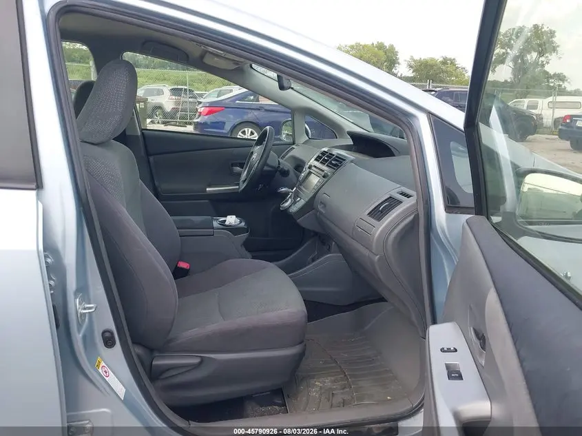 2012 TOYOTA PRIUS V TWO