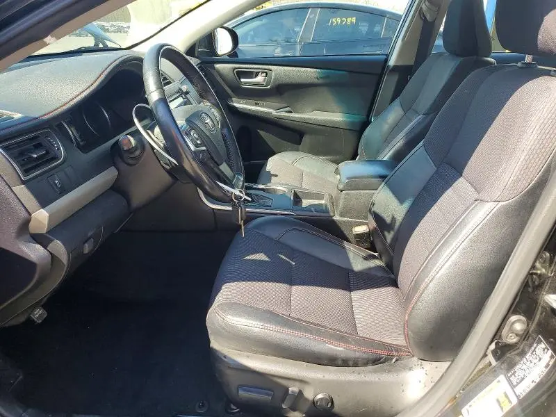 2017 TOYOTA CAMRY SE  