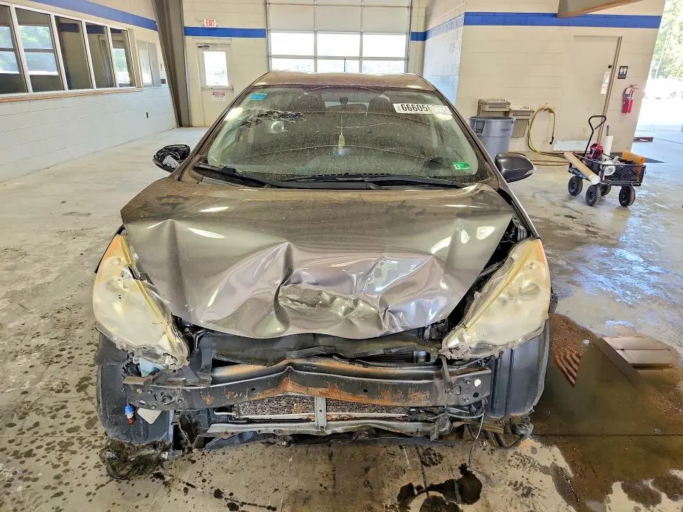 2013 TOYOTA PRIUS C TWO  
