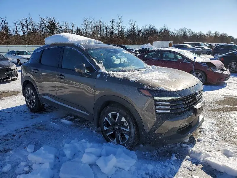 2025 NISSAN KICKS SV  