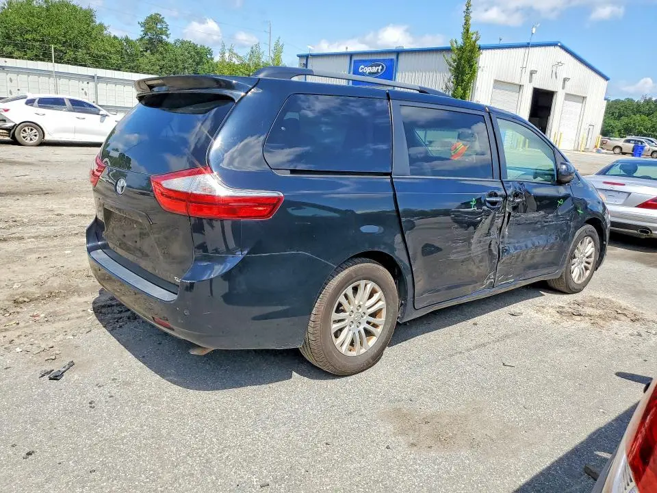 2016 TOYOTA SIENNA XLE 8-PASSENGER  