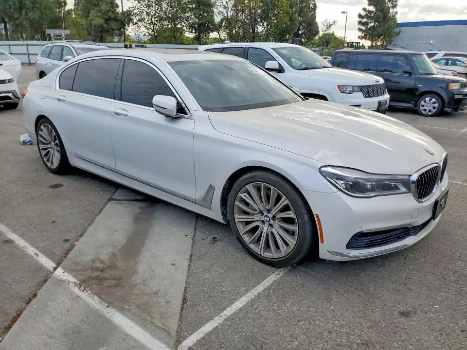 2016 BMW 750 XI  