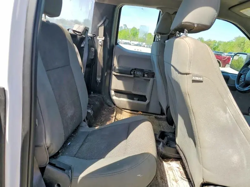 2017 FORD F150 SUPER CAB  