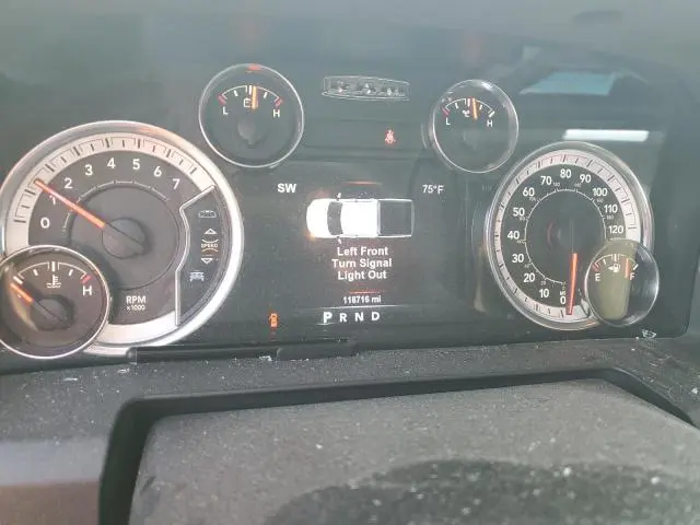 2015 RAM 1500 SLT  