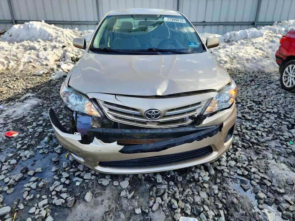 2013 TOYOTA COROLLA LE  