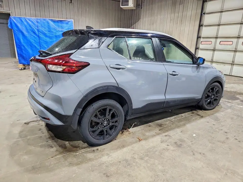 2024 NISSAN KICKS SV  