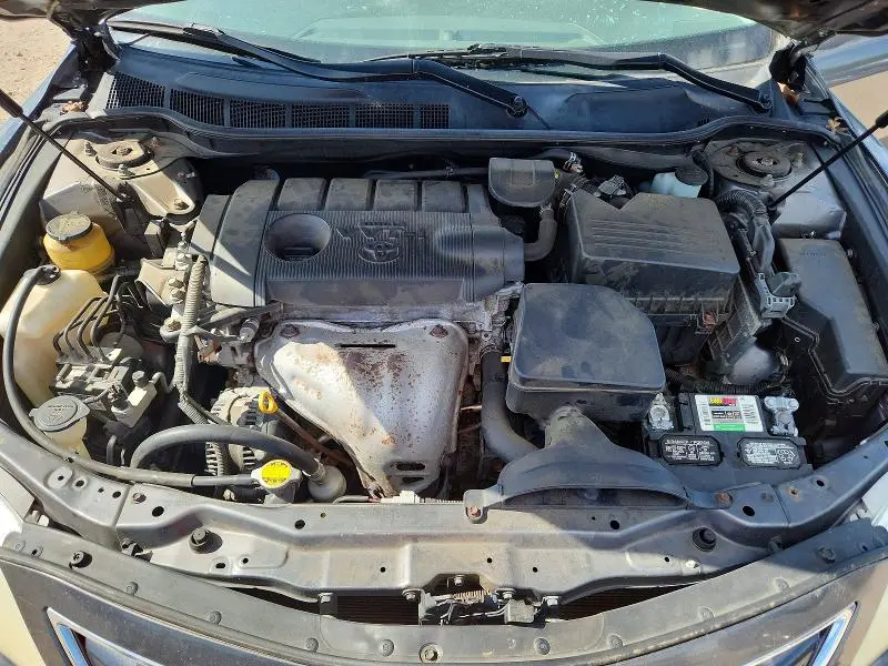 2011 TOYOTA CAMRY LE  