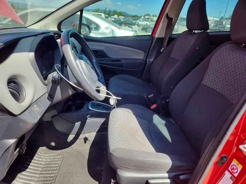 2015 TOYOTA YARIS 5-DOOR L  