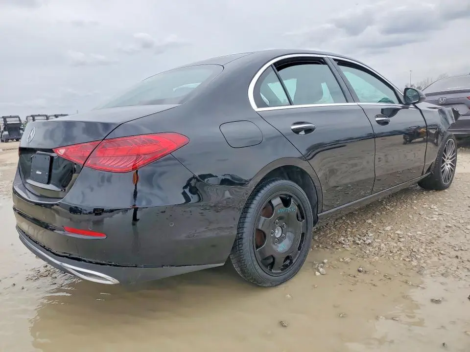 2024 MERCEDES-BENZ C 300  