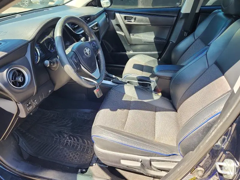 2018 TOYOTA COROLLA SE  