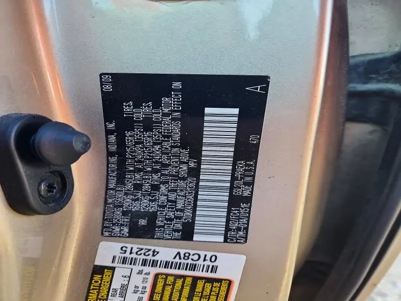 2010 TOYOTA SIENNA LE 8-PASSENGER  