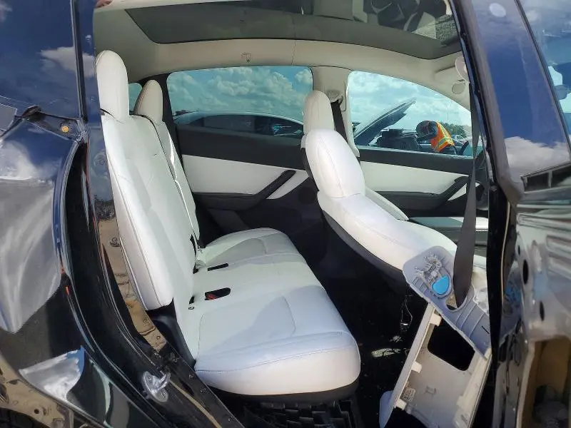 2021 TESLA MODEL Y   