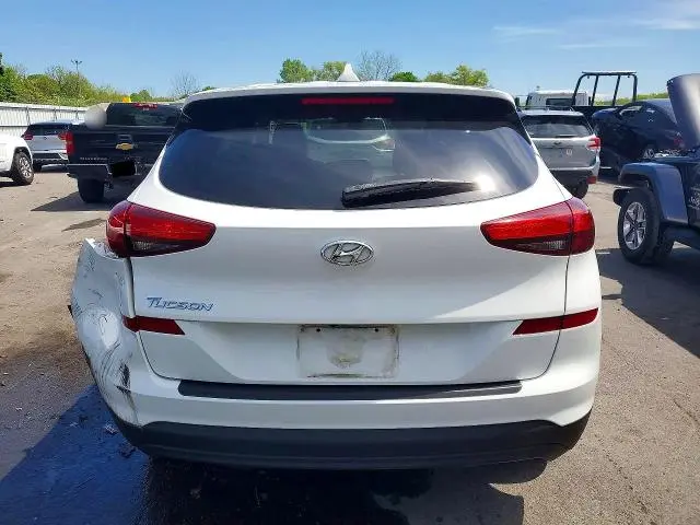 2020 HYUNDAI TUCSON SE  