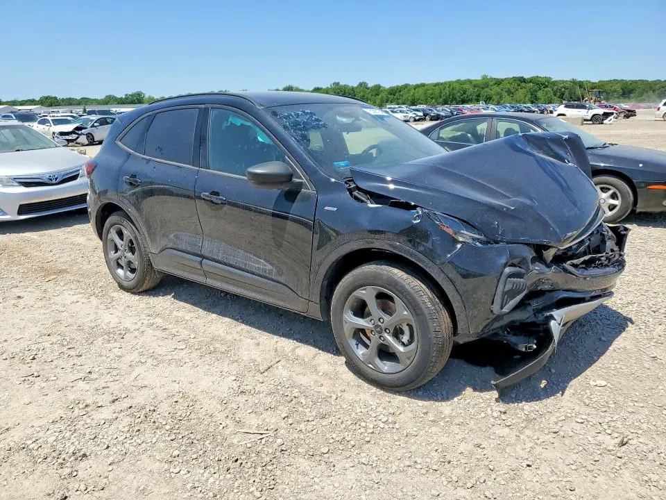 2024 FORD ESCAPE ST LINE  