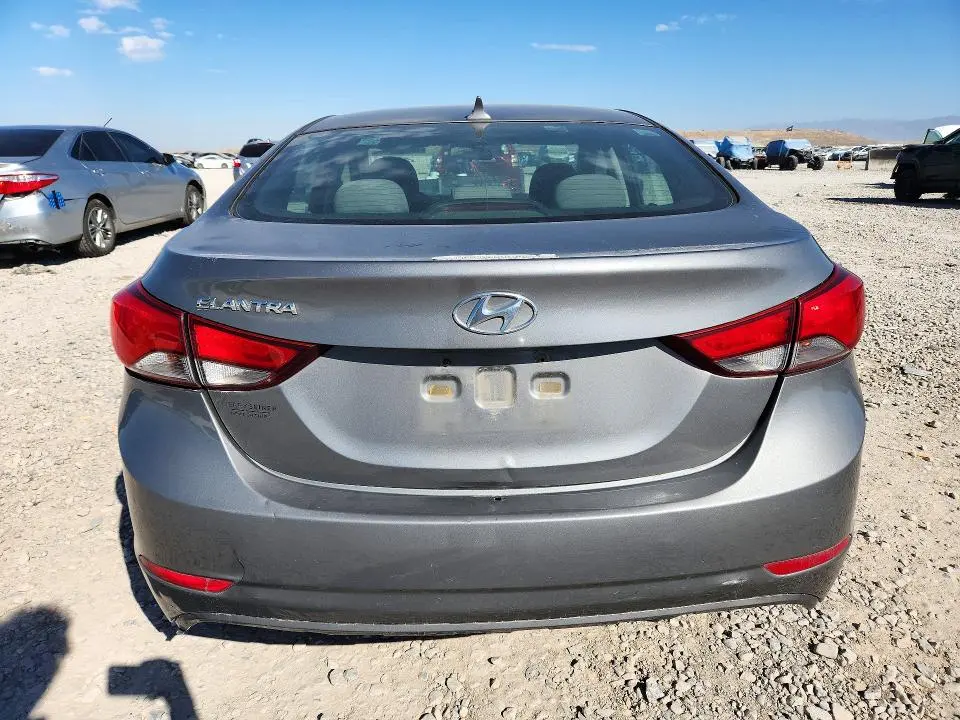 2014 HYUNDAI ELANTRA SE  