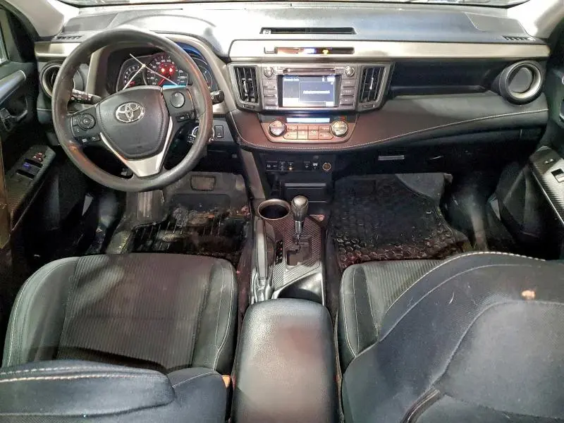 2015 TOYOTA RAV4 XLE  