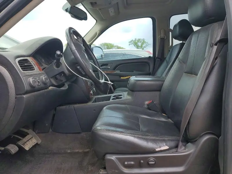 2012 CHEVROLET SUBURBAN K1500 LT  