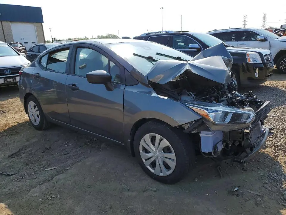 2020 NISSAN VERSA S  