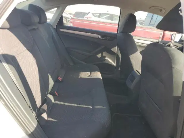 2013 VOLKSWAGEN PASSAT S