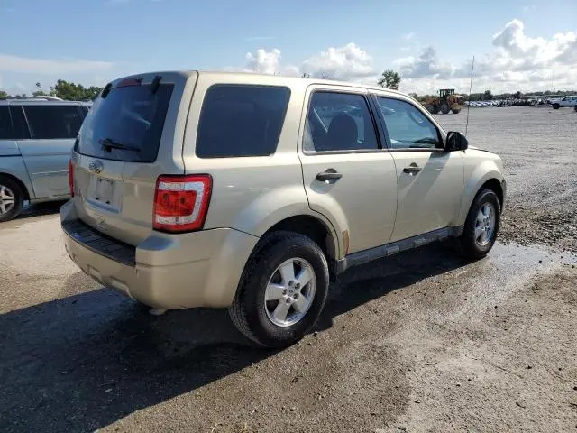 2010 FORD ESCAPE XLS  