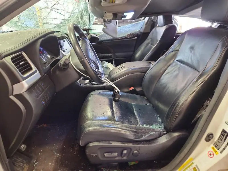 2014 TOYOTA HIGHLANDER XLE  