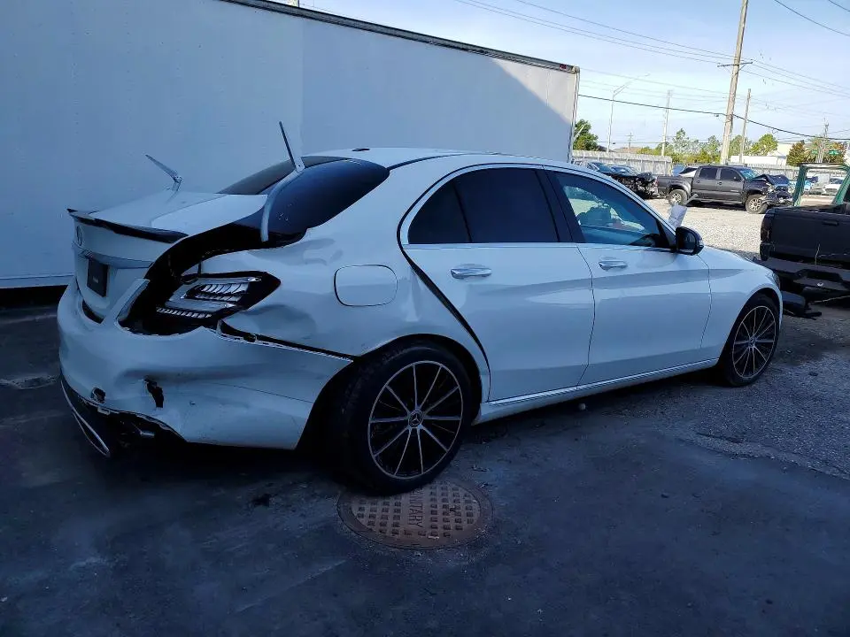 2021 MERCEDES-BENZ C 300  