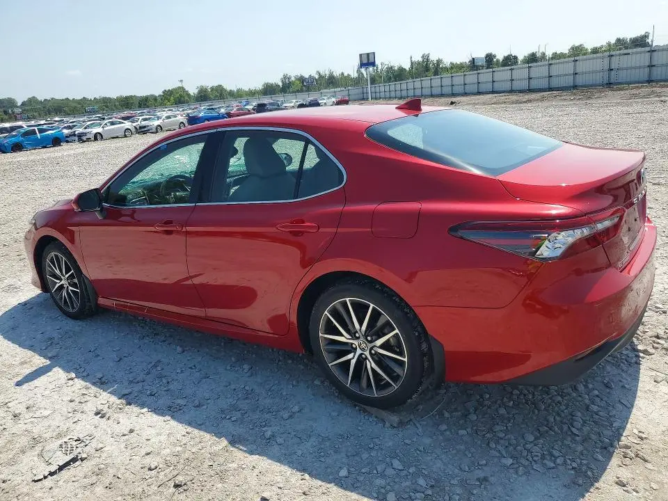 2023 TOYOTA CAMRY XLE  