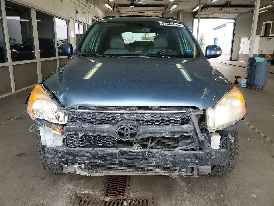 2010 TOYOTA RAV4 LIMITED  