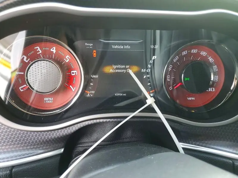 2016 DODGE CHALLENGER SRT HELLCAT  