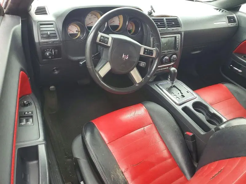 2010 DODGE CHALLENGER SE  