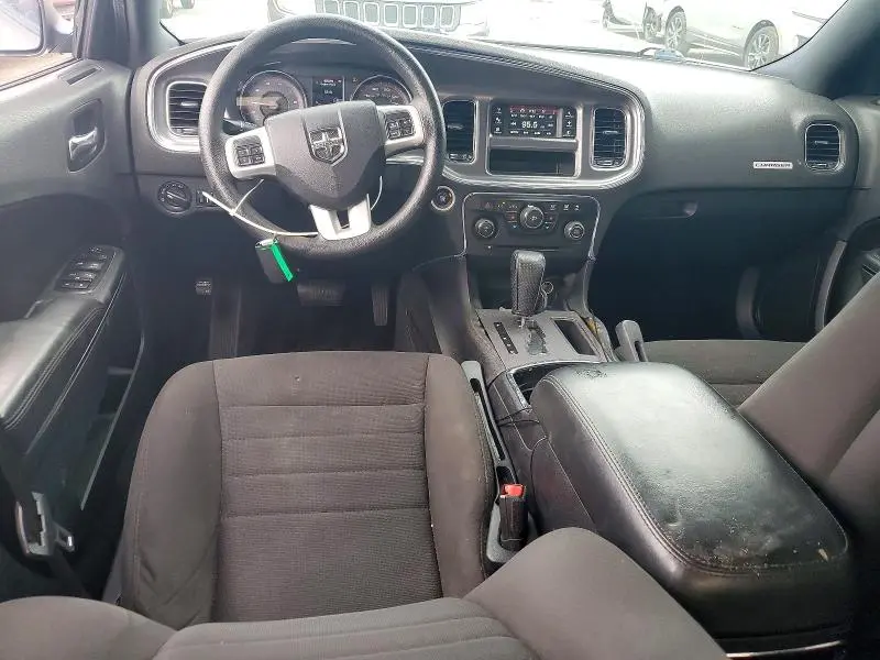 2014 DODGE CHARGER SE  